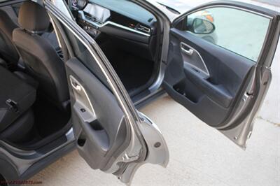 2022 Kia Niro FE  We Finance - Photo 15 - Rialto, CA 92376-8618