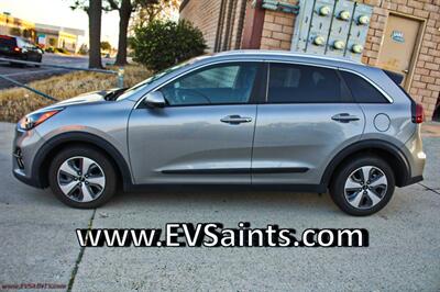 2022 Kia Niro FE  We Finance - Photo 2 - Rialto, CA 92376-8618