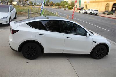 2022 Tesla Model Y Long Range  WARRANTY - FINANCING - CLEAN TITLE - Photo 10 - Rialto, CA 92376-8618