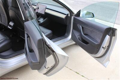 2018 Tesla Model 3 Long Range  We Finance - Photo 13 - Rialto, CA 92376-8618