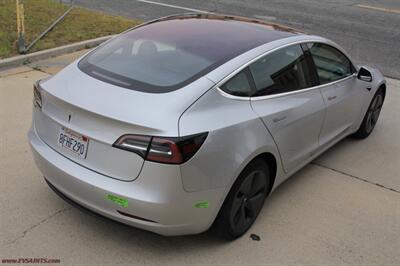 2018 Tesla Model 3 Long Range  We Finance - Photo 8 - Rialto, CA 92376-8618