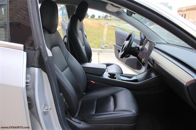 2018 Tesla Model 3 Long Range  We Finance - Photo 15 - Rialto, CA 92376-8618