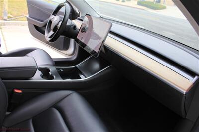 2018 Tesla Model 3 Long Range  We Finance - Photo 14 - Rialto, CA 92376-8618