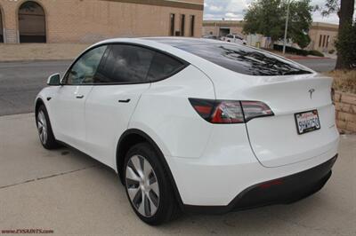 2023 Tesla Model Y Long Range  WE FINANCE - Photo 6 - Rialto, CA 92376-8618