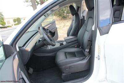 2023 Tesla Model Y Long Range  WE FINANCE - Photo 14 - Rialto, CA 92376-8618