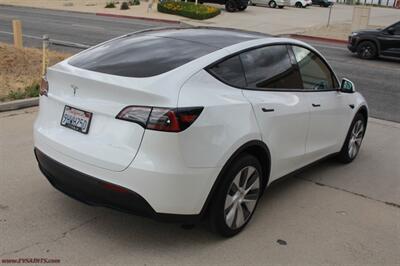 2023 Tesla Model Y Long Range  WE FINANCE - Photo 8 - Rialto, CA 92376-8618