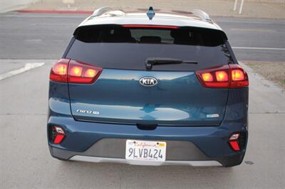 2020 Kia Niro LX   - Photo 6 - Rialto, CA 92376-8618