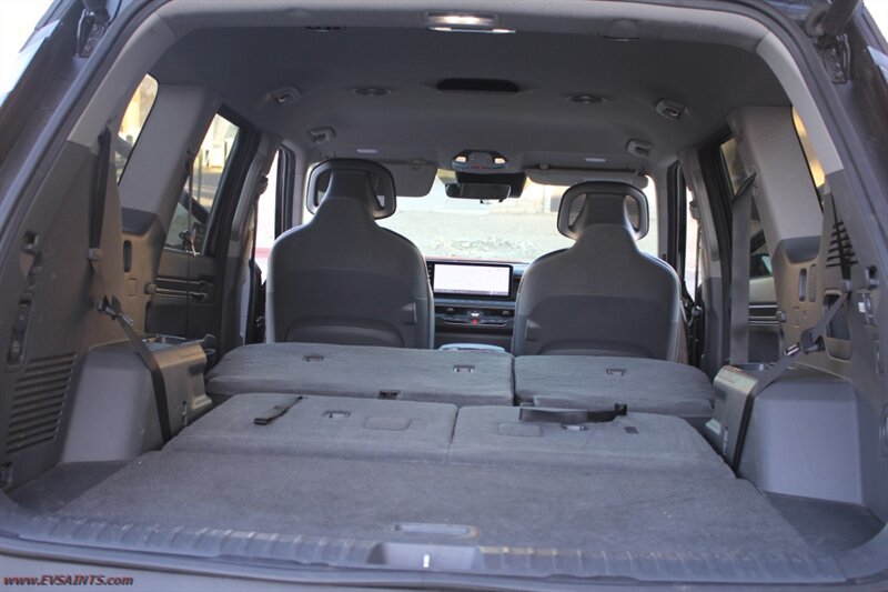 2024 Kia EV9 Light - Photo 17 - Rialto, CA 92376-8618