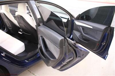 2022 Tesla Model 3 Long Range   - Photo 10 - Rialto, CA 92376-8618