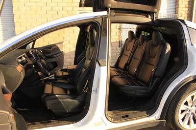 2020 Tesla Model X Long Range Plus  SOLD - Financed with Westlake - Photo 3 - Rialto, CA 92376-8618