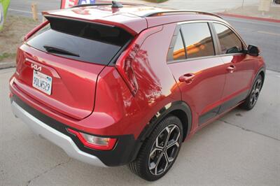 2023 Kia Niro EX Touring   - Photo 7 - Rialto, CA 92376-8618