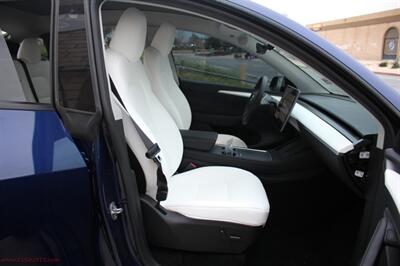 2025 Tesla Model Y Long Range - Photo 12 - Rialto, CA 92376-8618
