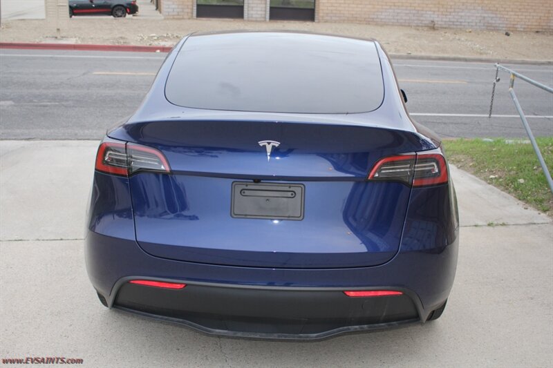 2025 Tesla Model Y Long Range - Photo 7 - Rialto, CA 92376-8618