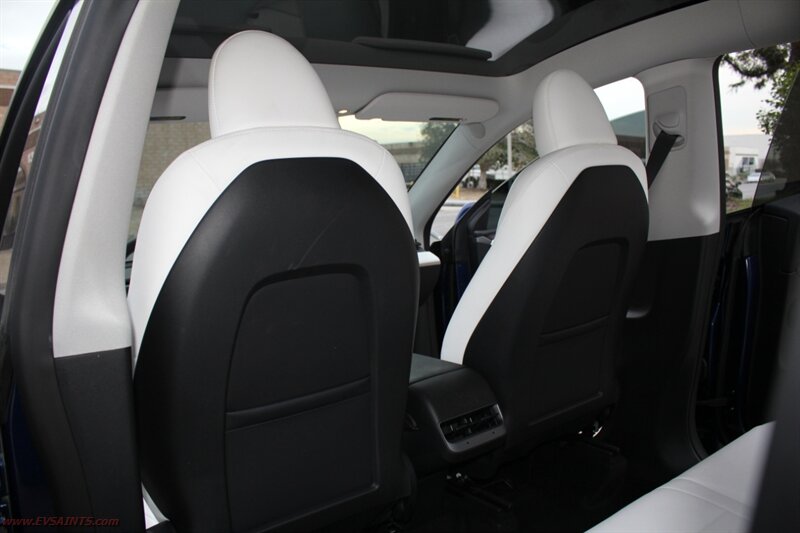 2025 Tesla Model Y Long Range - Photo 16 - Rialto, CA 92376-8618