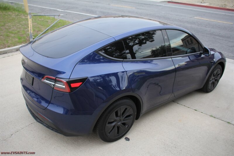2025 Tesla Model Y Long Range - Photo 9 - Rialto, CA 92376-8618
