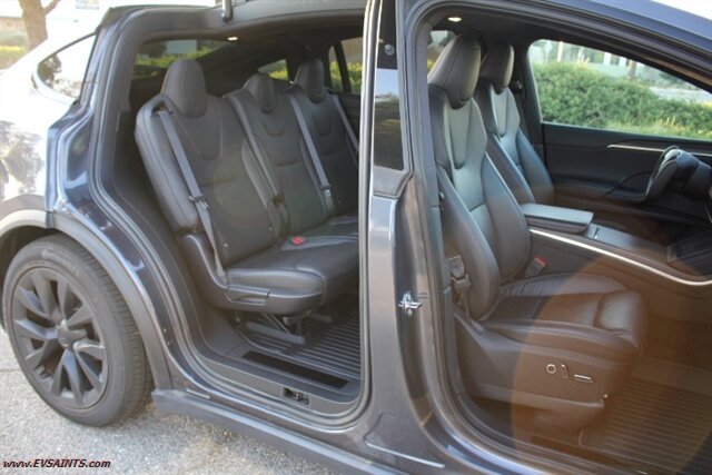 2022 Tesla Model X Palladium - Photo 9 - Rialto, CA 92376-8618
