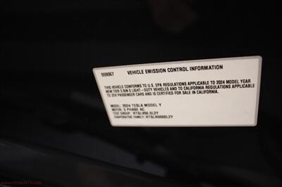 2024 Tesla Model Y Long Range  Easy Finance Available - Photo 21 - Rialto, CA 92376-8618