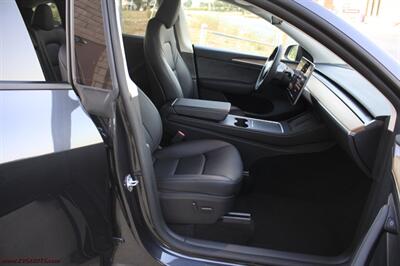 2024 Tesla Model Y Long Range  Easy Finance Available - Photo 12 - Rialto, CA 92376-8618