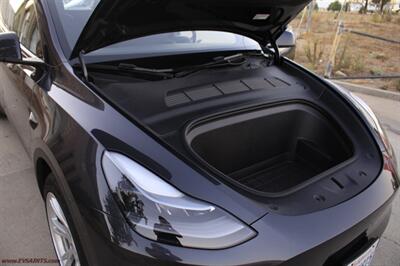 2024 Tesla Model Y Long Range  Easy Finance Available - Photo 17 - Rialto, CA 92376-8618
