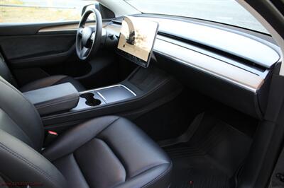 2023 Tesla Model Y Long Range  Full Warranty Coverage - Photo 13 - Rialto, CA 92376-8618