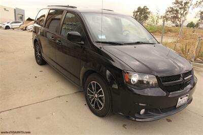 2018 Dodge Grand Caravan GT  We Finance - Photo 2 - Rialto, CA 92376-8618