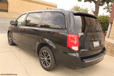 2018 Dodge Grand Caravan GT  We Finance - Photo 6 - Rialto, CA 92376-8618