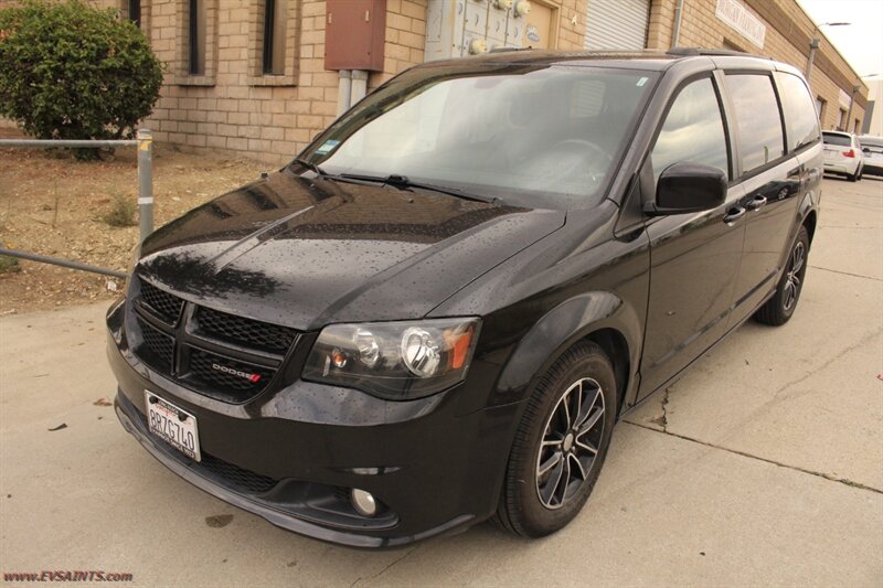 2018 Dodge Grand Caravan GT We Finance - Photo 1 - Rialto, CA 92376-8618