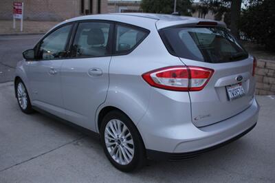 2017 Ford C-MAX Hybrid SE  WE FINANCE - Photo 5 - Rialto, CA 92376-8618