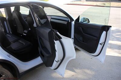 2022 Tesla Model Y Long Range  FSD - DCAP - 7-Seat - Photo 17 - Rialto, CA 92376-8618