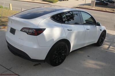 2022 Tesla Model Y Long Range  FSD - DCAP - 7-Seat - Photo 7 - Rialto, CA 92376-8618