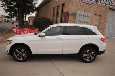 2019 Mercedes-Benz GLC GLC 300  WE FINANCE - Photo 5 - Rialto, CA 92376-8618