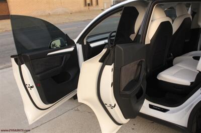2023 Tesla Model Y Long Range  7-Seat We Finance We Rebate - Photo 11 - Rialto, CA 92376-8618