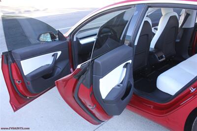 2019 Tesla Model 3 Long Range  We Finance - Photo 11 - Rialto, CA 92376-8618