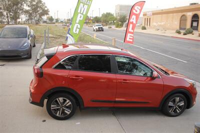 2022 Kia Niro LXS Special Edition  WE FINANCE - Photo 9 - Rialto, CA 92376-8618