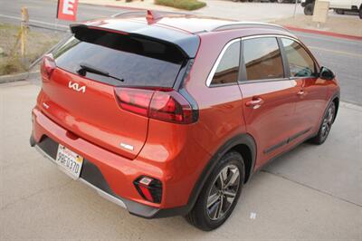 2022 Kia Niro LXS Special Edition  WE FINANCE - Photo 7 - Rialto, CA 92376-8618