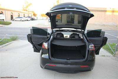2023 Tesla Model Y Performance  All Black Premium - Photo 18 - Rialto, CA 92376-8618