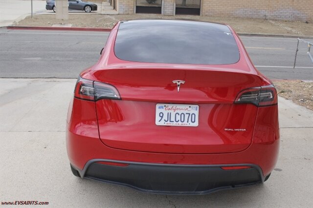 2022 Tesla Model Y Long Range - Photo 7 - Rialto, CA 92376-8618
