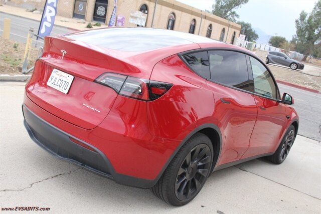 2022 Tesla Model Y Long Range - Photo 9 - Rialto, CA 92376-8618