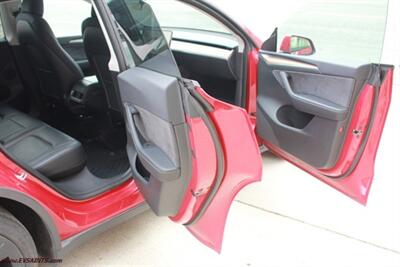 2022 Tesla Model Y Long Range - Photo 13 - Rialto, CA 92376-8618