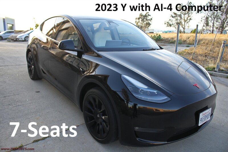 2023 Tesla Model Y Long Range  7-Seats - Photo 1 - Rialto, CA 92376-8618