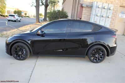 2023 Tesla Model Y Long Range  7-Seats - Photo 3 - Rialto, CA 92376-8618