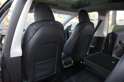 2023 Tesla Model Y Long Range  Extra Clean Vehicle - Photo 14 - Rialto, CA 92376-8618