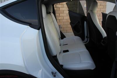 2023 Tesla Model Y Long Range  7 Seats - Photo 14 - Rialto, CA 92376-8618