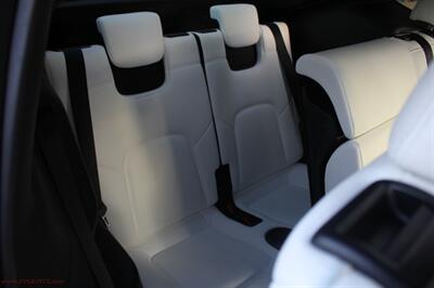 2023 Tesla Model Y Long Range  7 Seats - Photo 16 - Rialto, CA 92376-8618