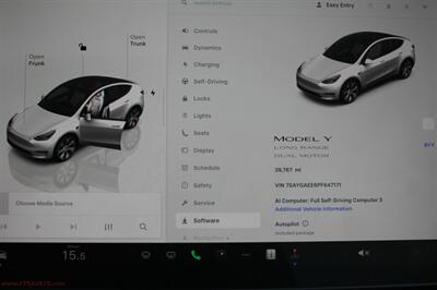 2023 Tesla Model Y Long Range  7 Seats - Photo 17 - Rialto, CA 92376-8618