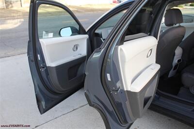 2024 Hyundai IONIQ 5 SEL RWD LONG RANGE - Photo 8 - Rialto, CA 92376-8618