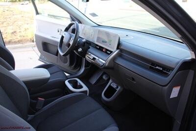 2024 Hyundai IONIQ 5 SEL RWD LONG RANGE - Photo 12 - Rialto, CA 92376-8618