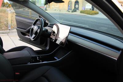 2019 Tesla Model 3 Standard Plus   - Photo 19 - Rialto, CA 92376-8618