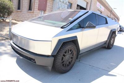2024 Tesla Cybertruck Foundation   - Photo 2 - Rialto, CA 92376-8618