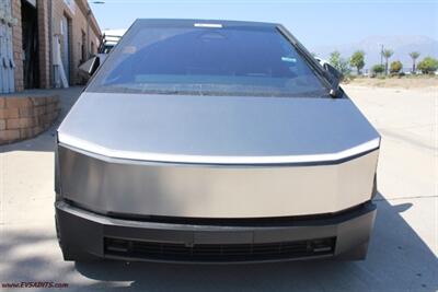 2024 Tesla Cybertruck Foundation   - Photo 3 - Rialto, CA 92376-8618